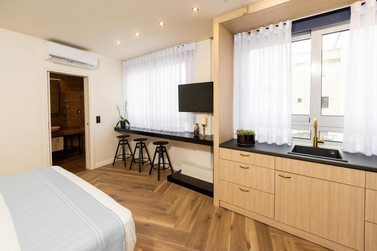Triple A - Prime Location - Between Monastiraki & Syntagma Square-Free Parking! Athens Exterior photo